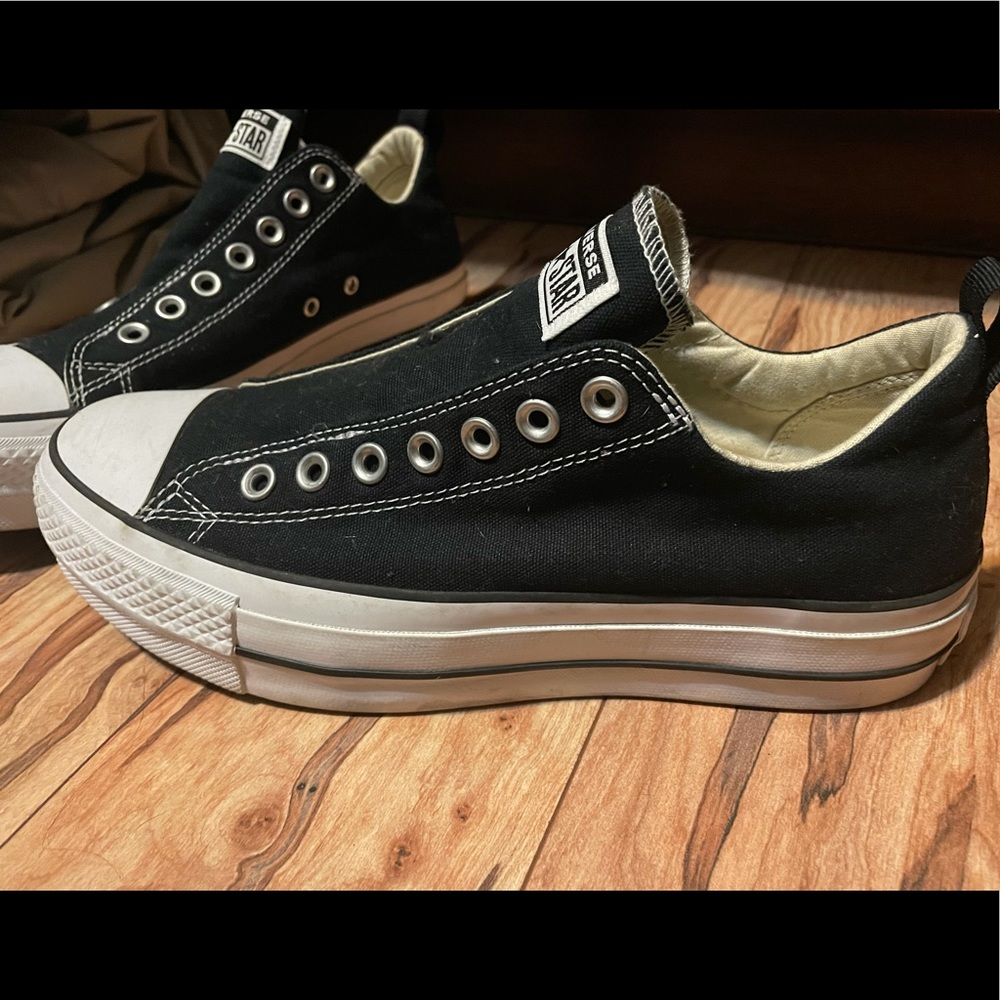 Platform slip-on Chuck’s SIZE 10 Women